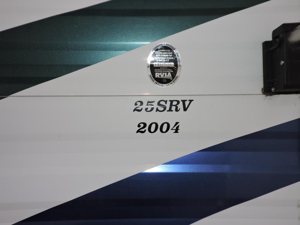 2003 Dutchmen Fifth Wheel 25 SRV Toy Hauler