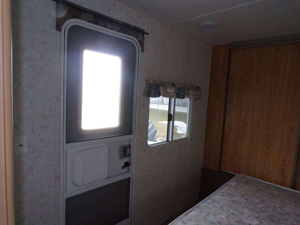 2009 IDLE TIME OUTPOST LITE  325FK